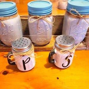 Home Decor mason jars, wooden crates